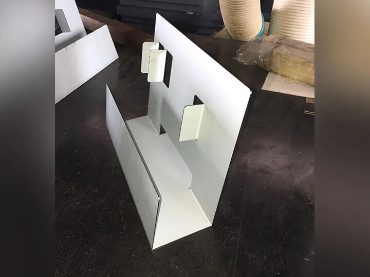 精密板金部品